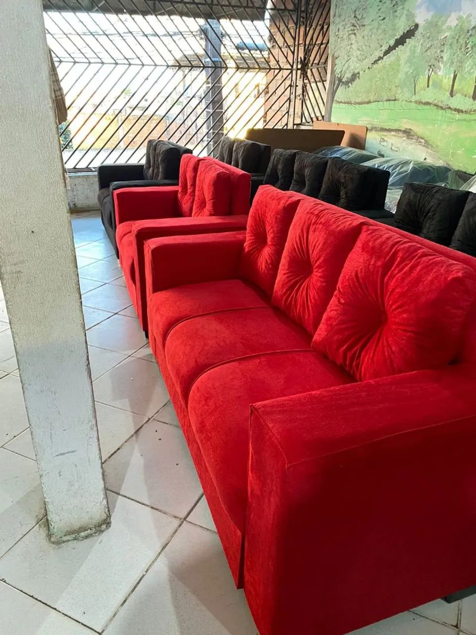 Sofá 3 lugares com design moderno e confortável - Foto 4