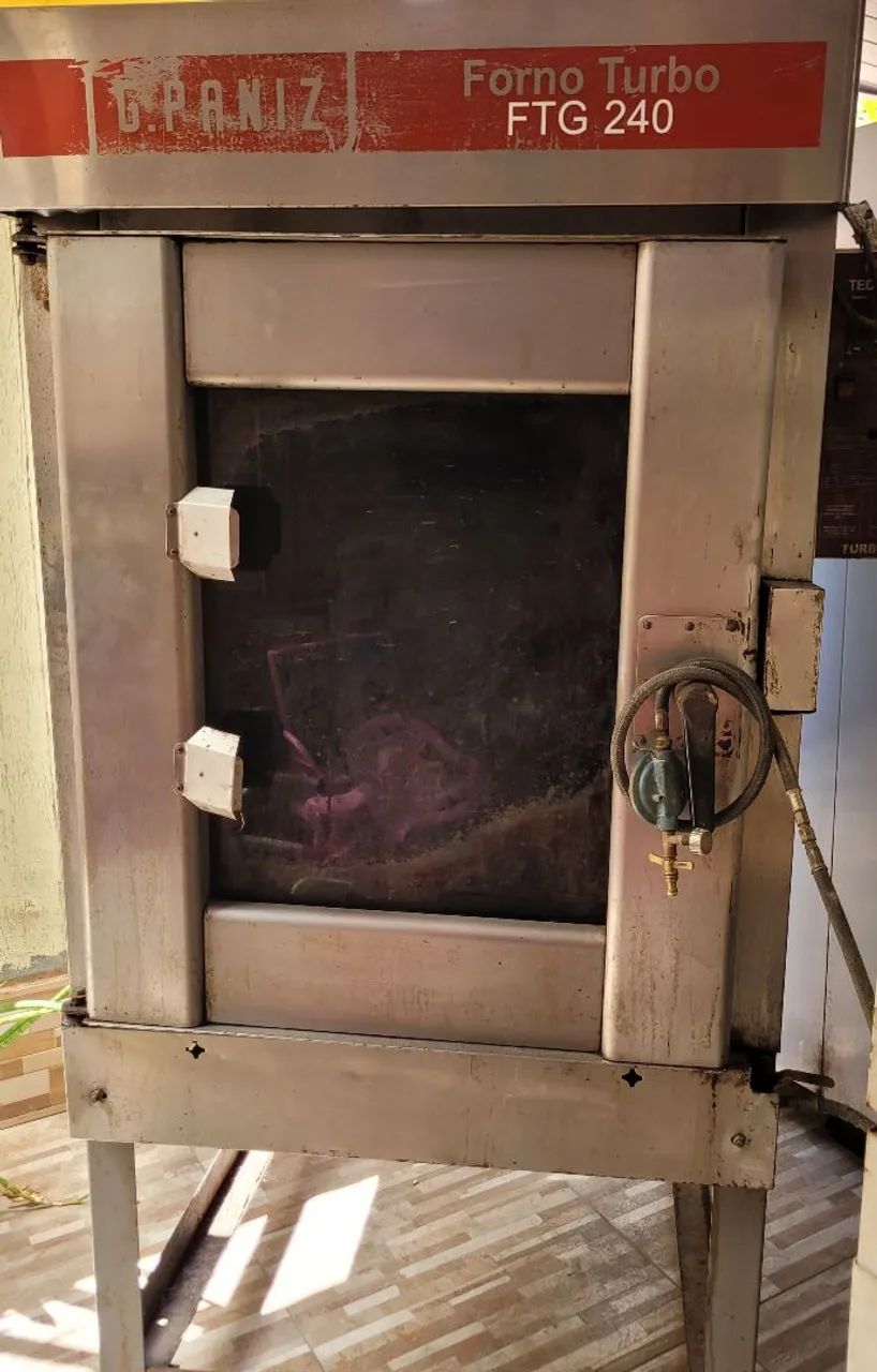 Forno turbo a gas 8 assadeiras ftg 240  g paniz