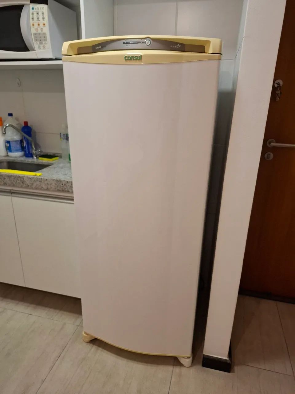 Geladeira CONSUL FROST FREE 