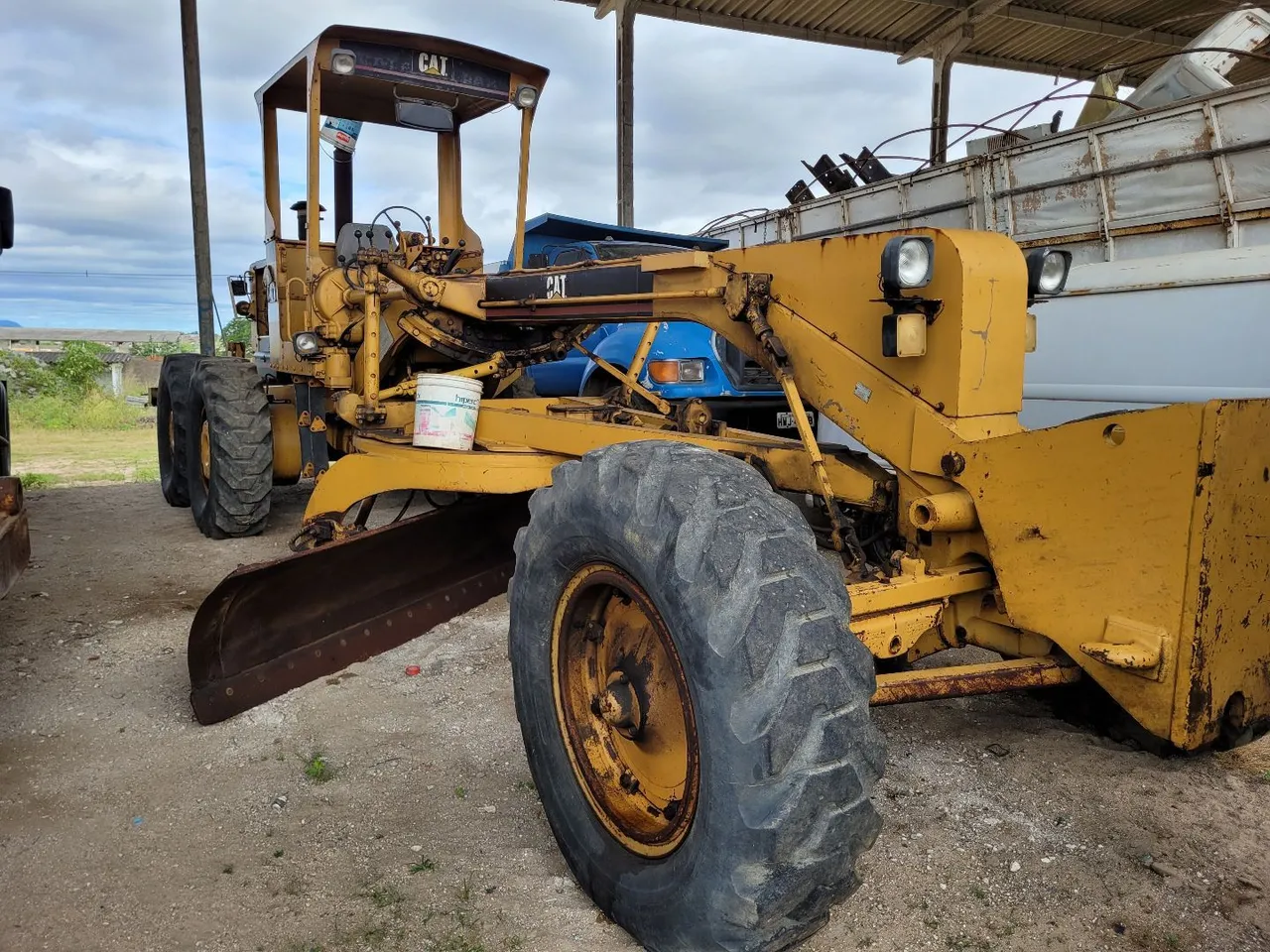 Motoniveladora CAT 140- Perfeita para terraplanagem!