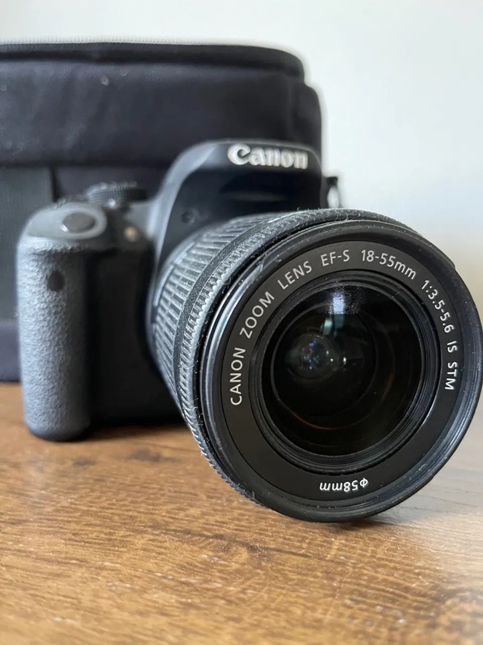 Câmera Canon T5i com Lente 18-55mm EF-S