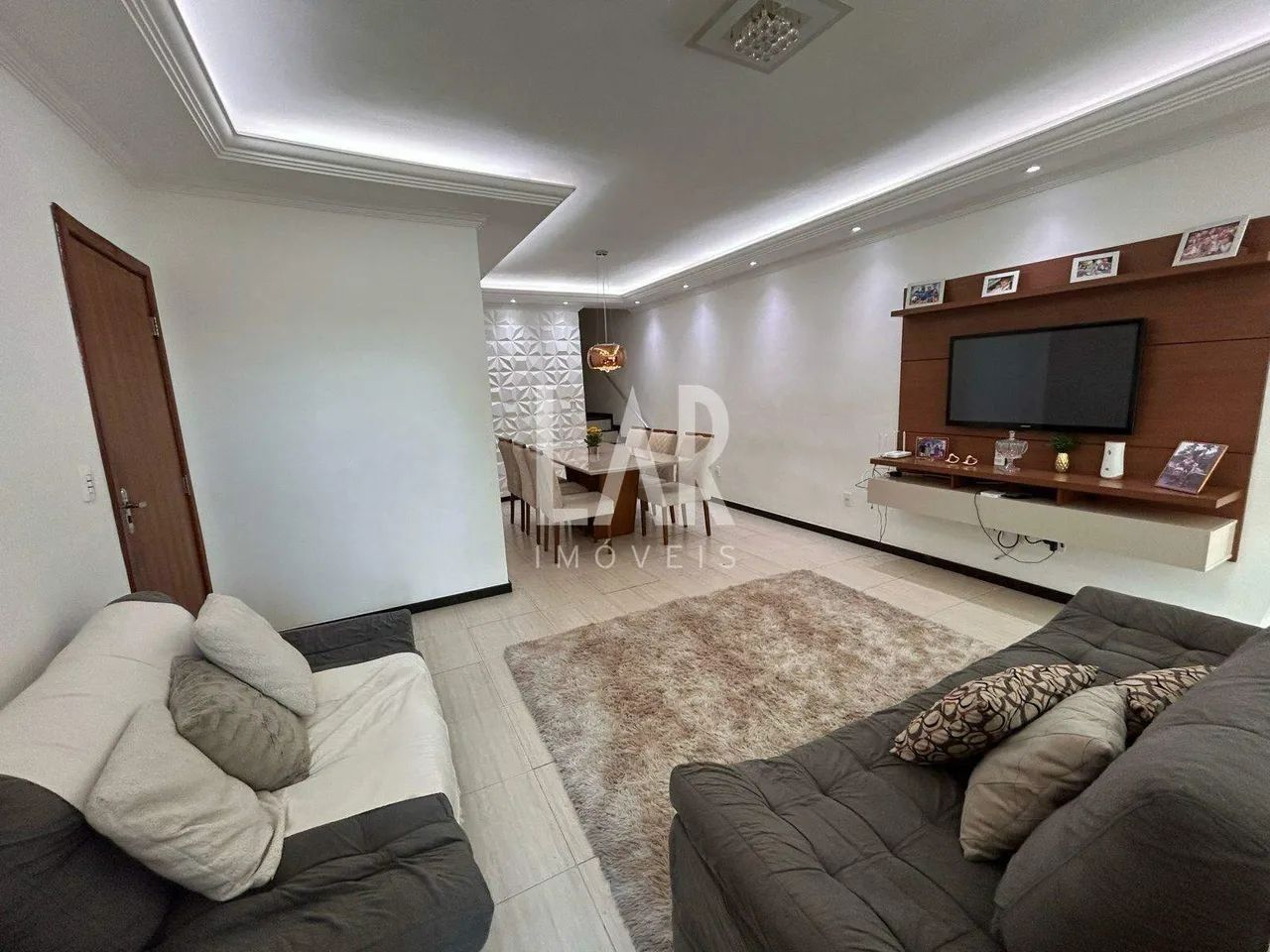 Casa Geminada à venda, 3 quartos, 1 suíte, 4 vagas, Santa Mônica - Belo Horizonte/MG