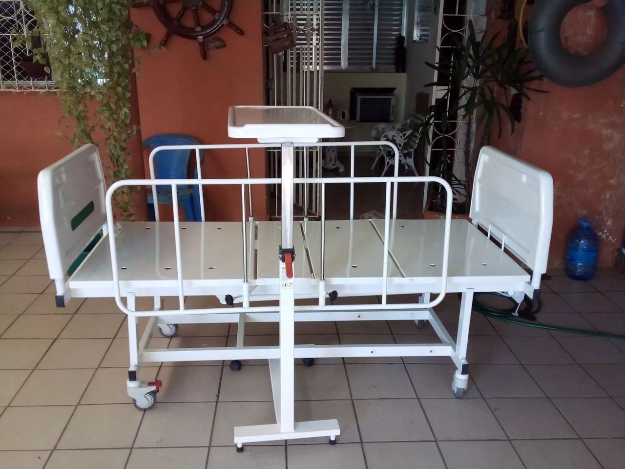 Cama Hospitalar Articulada 2 posições,lindíssima. 1898 reais. - Foto 6