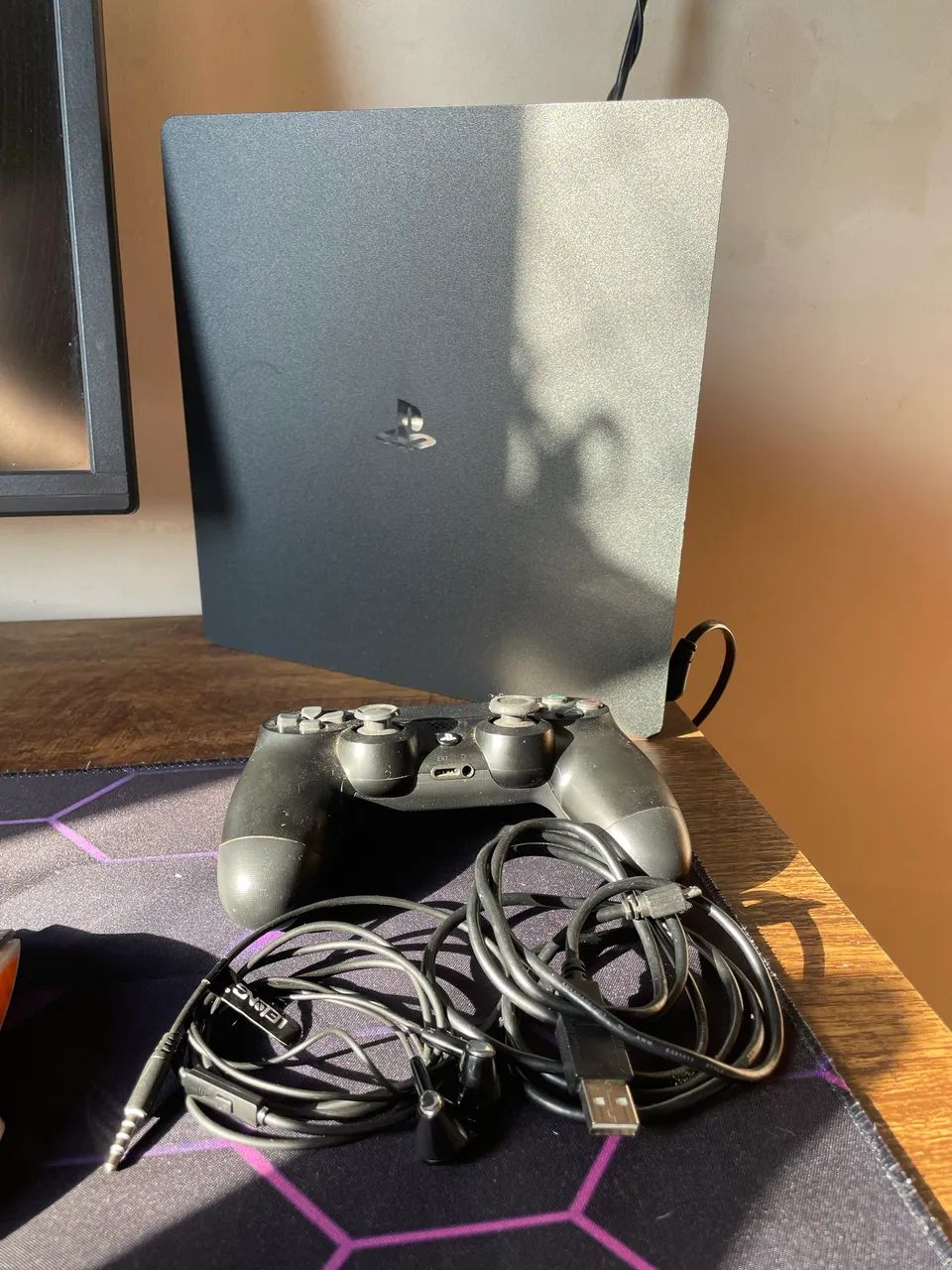 PS4 - Slim + Jogos  - Foto 2