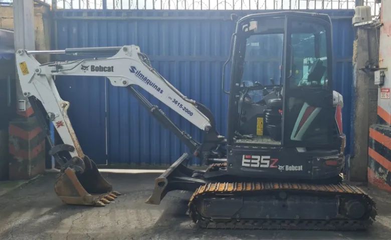 Miniescavadeira Marca Bobcat E35z 2022 1370h Ar-cond+est Aço - Foto 2
