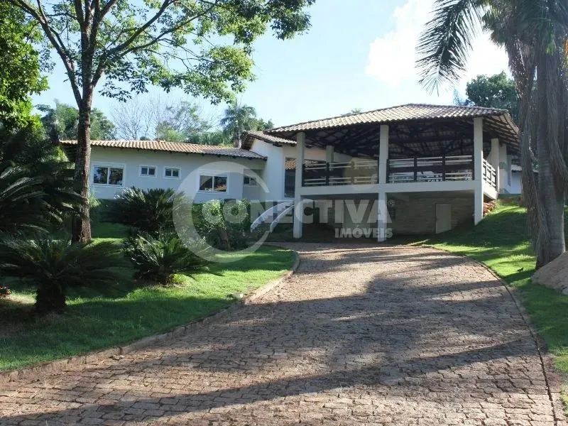 Casa | Casa Isolada/Condomínio Fechado