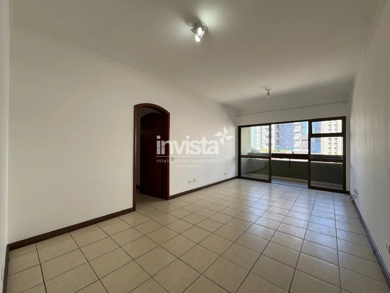 Apartamento 2 Dormitórios com Varanda para Alugar na Pompéia em SANTOS - Foto 2