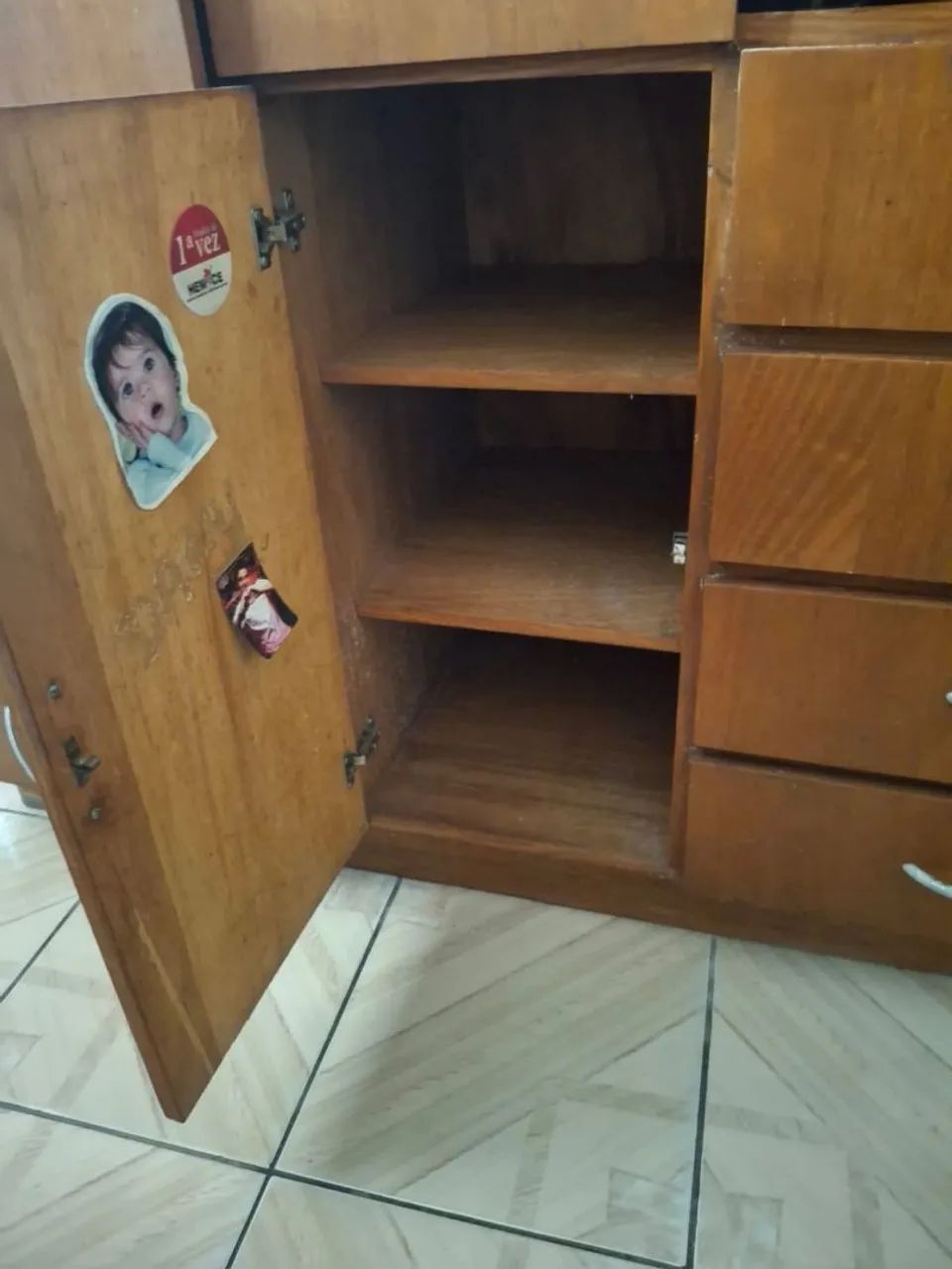 Guarda-roupas  de madeira  - Foto 4