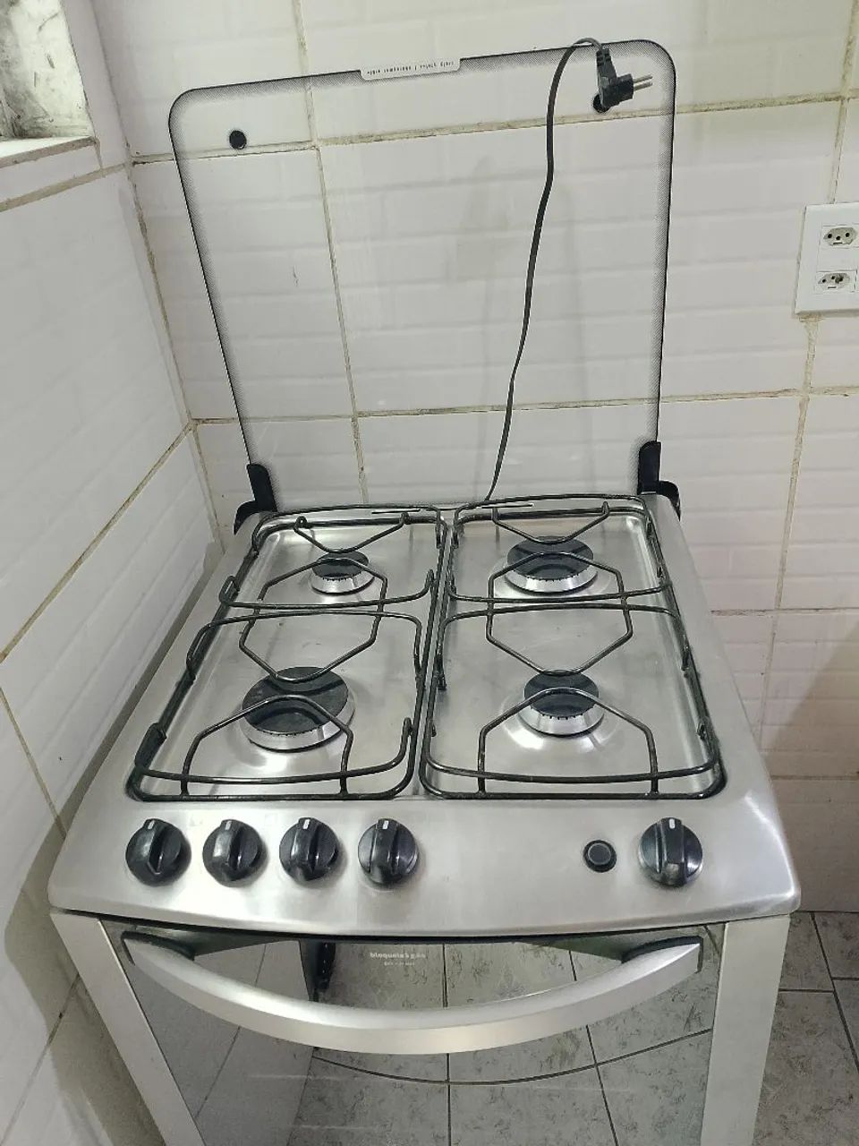 Fogão Eletrolux 4 bocas, acendedor automático  - Foto 2