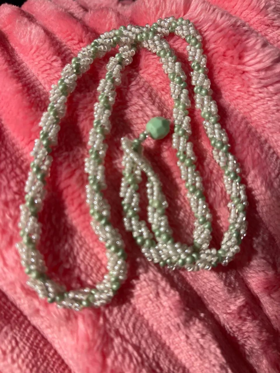 Colar de micro miçangas 
