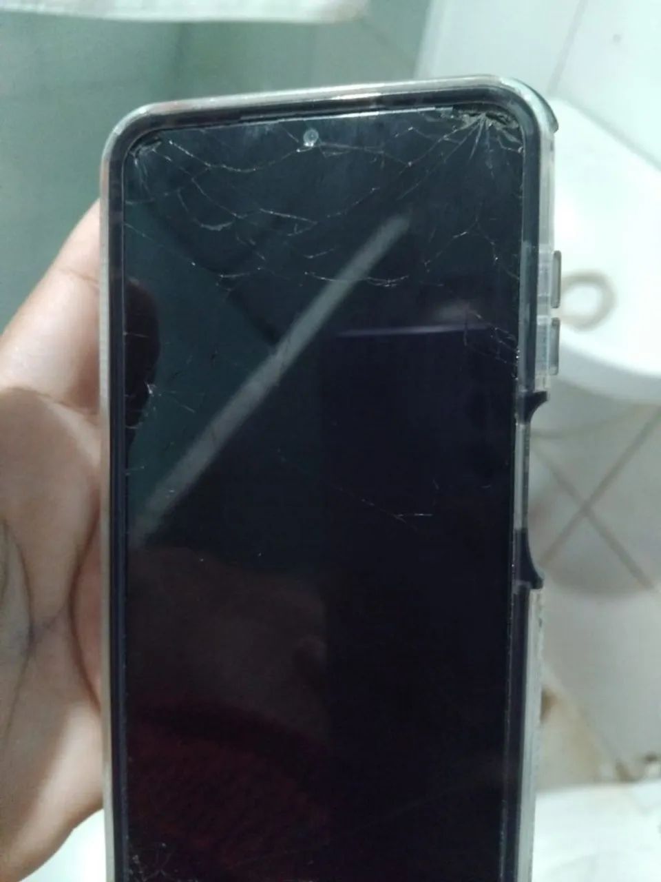 Tenho um A12 trincado funcionando tudo+150$ pra trocar em outro celular que tenha Nfc