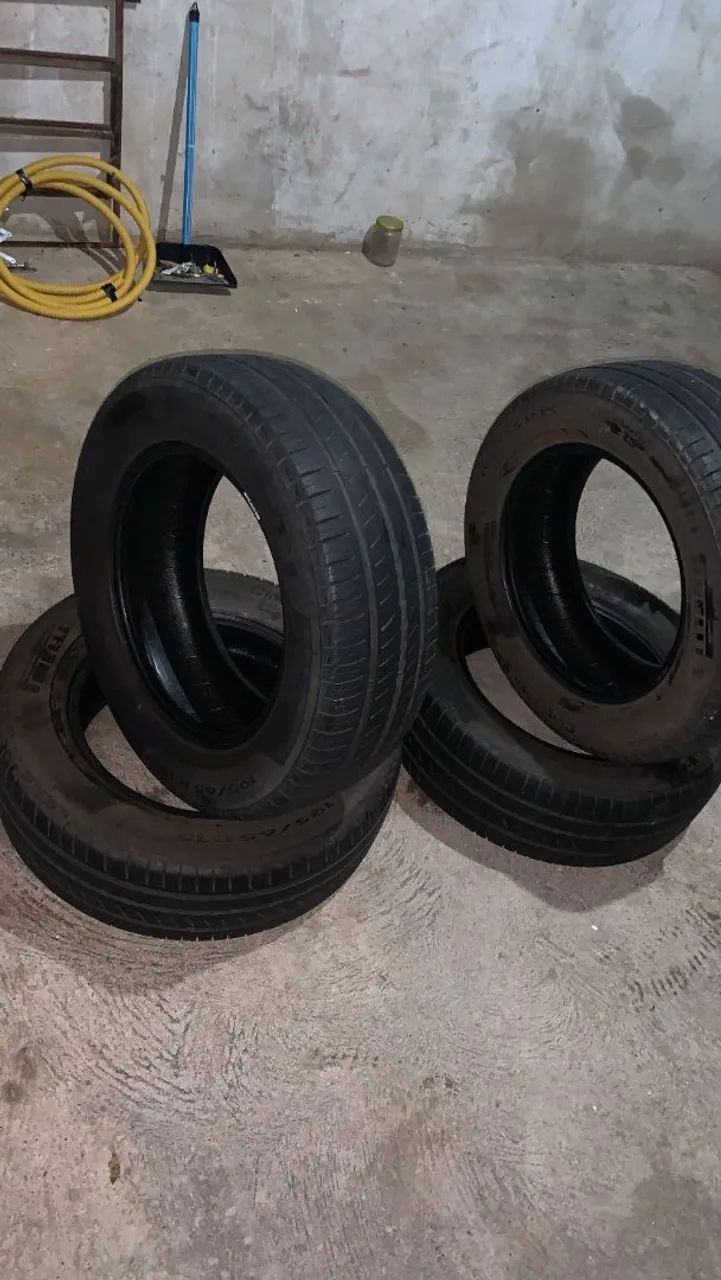 Pneu Pirelli 195/55/15 quatro pneus jogo mais de meia vida valor 1200 - Foto 2