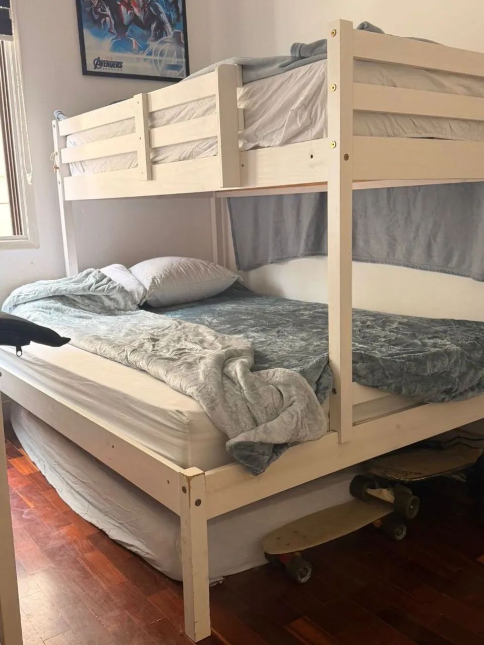 Double-Deck Bed: Double + Single470981213496299524