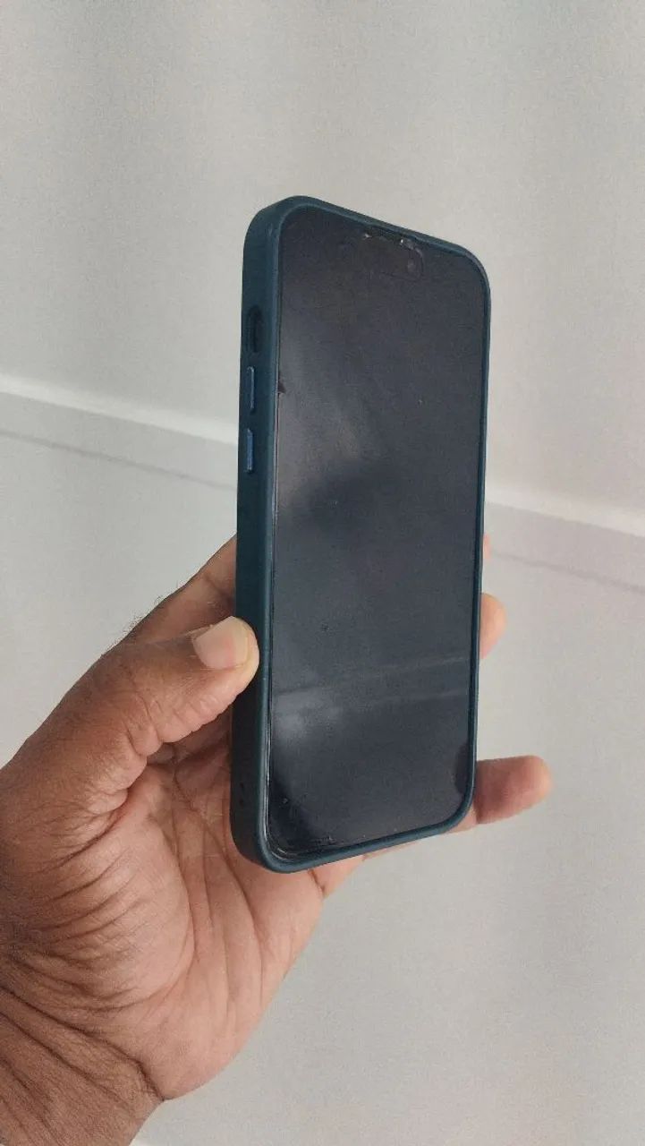 iPhone 15 pro Max 256. B 83%