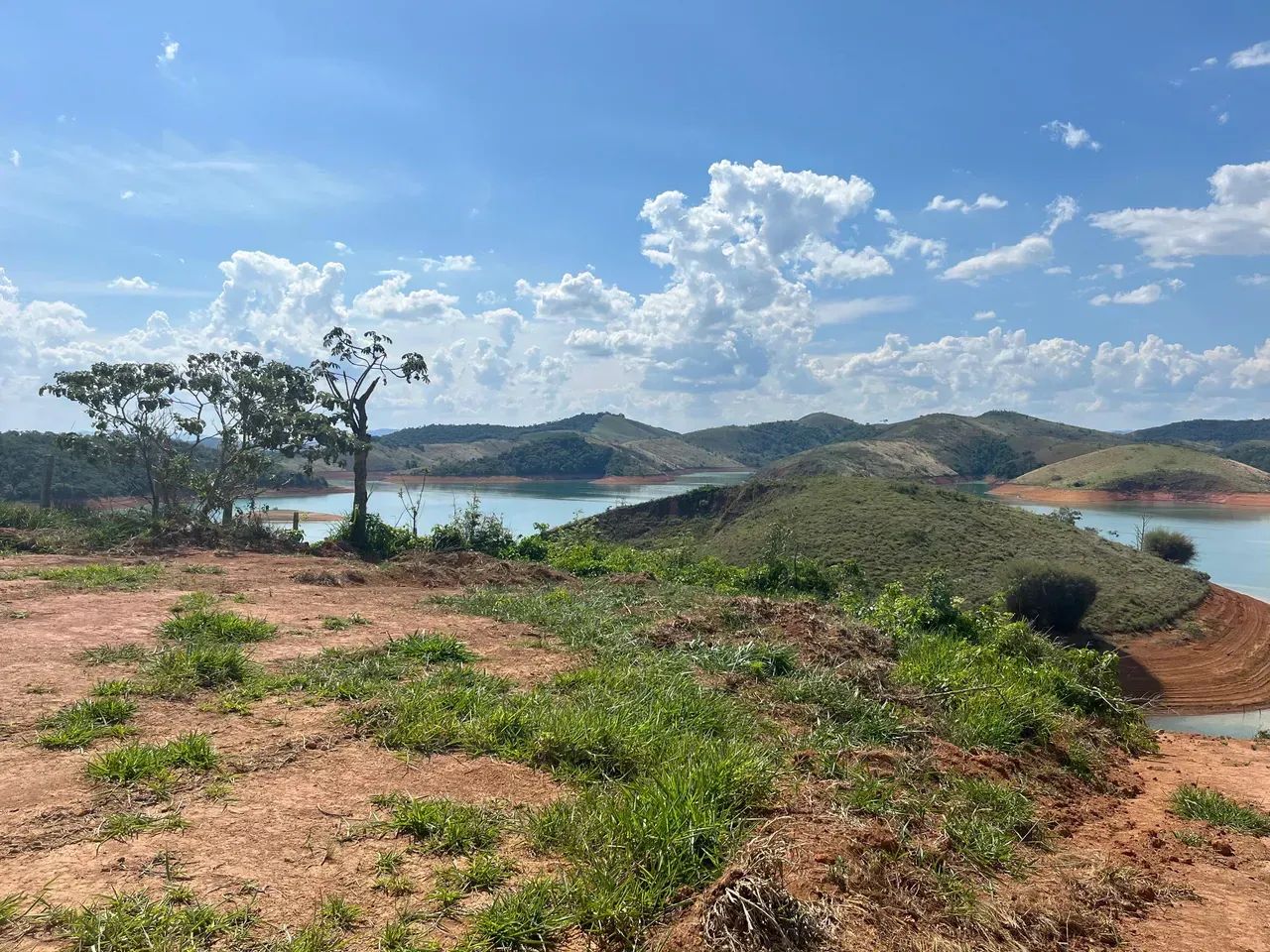 Acesso e Vista pra Represa