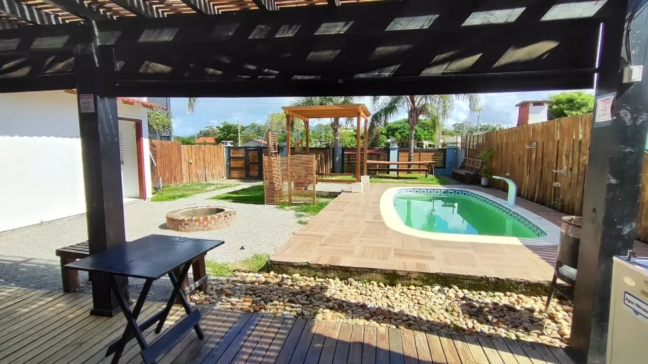 Oportunidade única: Pousada comercial à venda em Garopaba-SC, bairro Campo Duna, com 2 sal