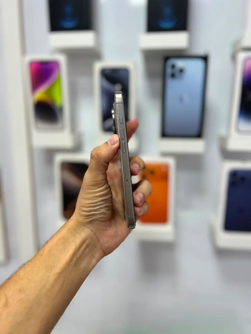 iPhone 16 Pro - 256GB  ?4.899,00 - Foto 3