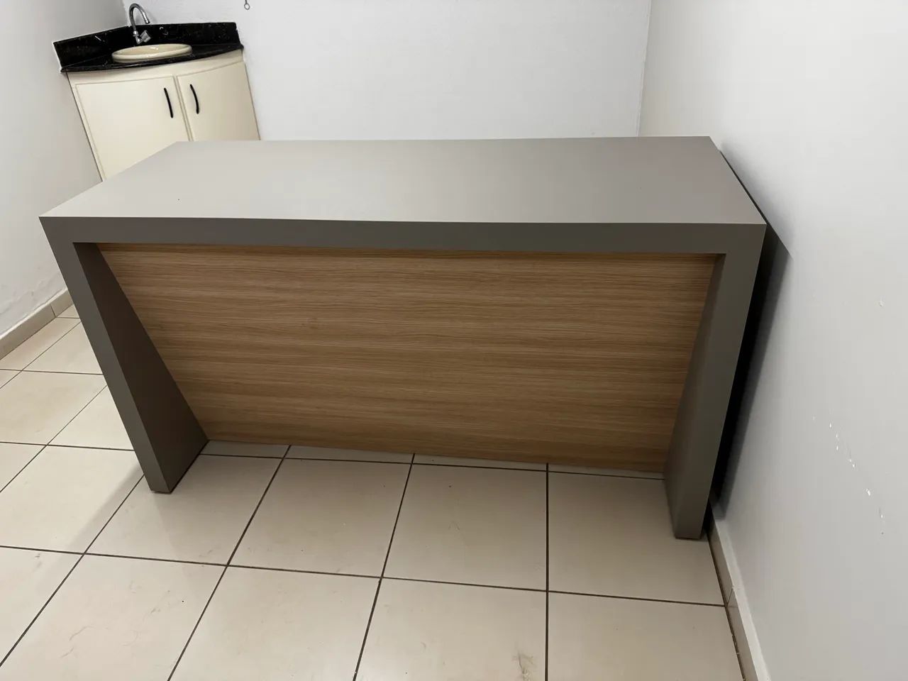 Mesa de escritório/ balcão  - Foto 3