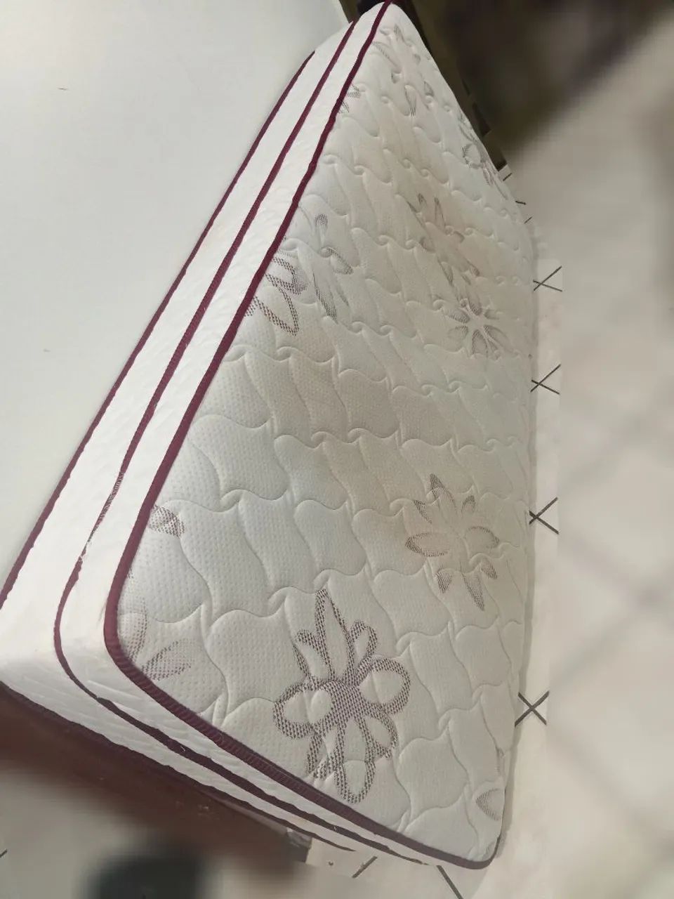 Colchão de solteiro otimo entrego 