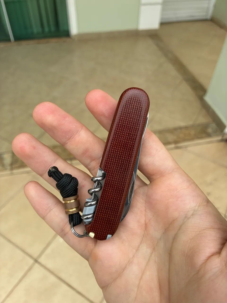 Canivete Victorinox Compact com talas de micarta - Foto 5
