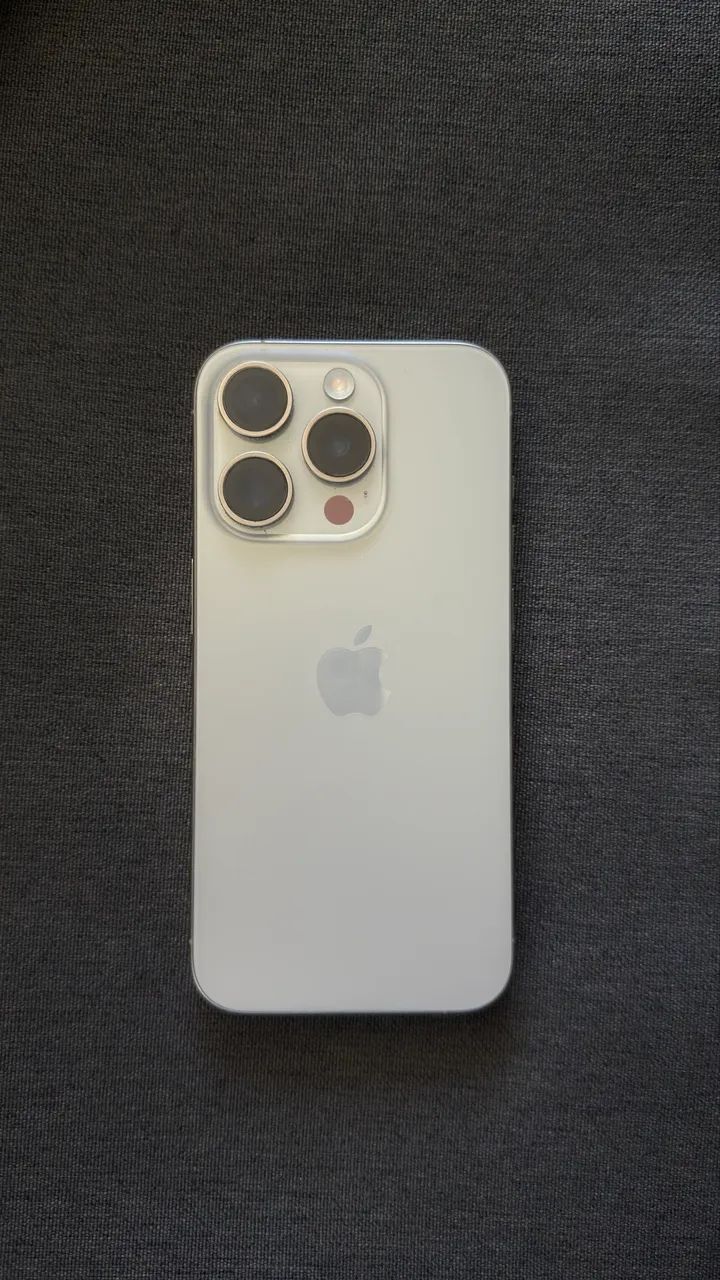 iPhone 15 Pro titânio natural 