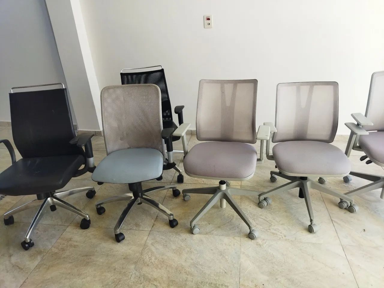 Móveis para escritório (excelente qualidade)