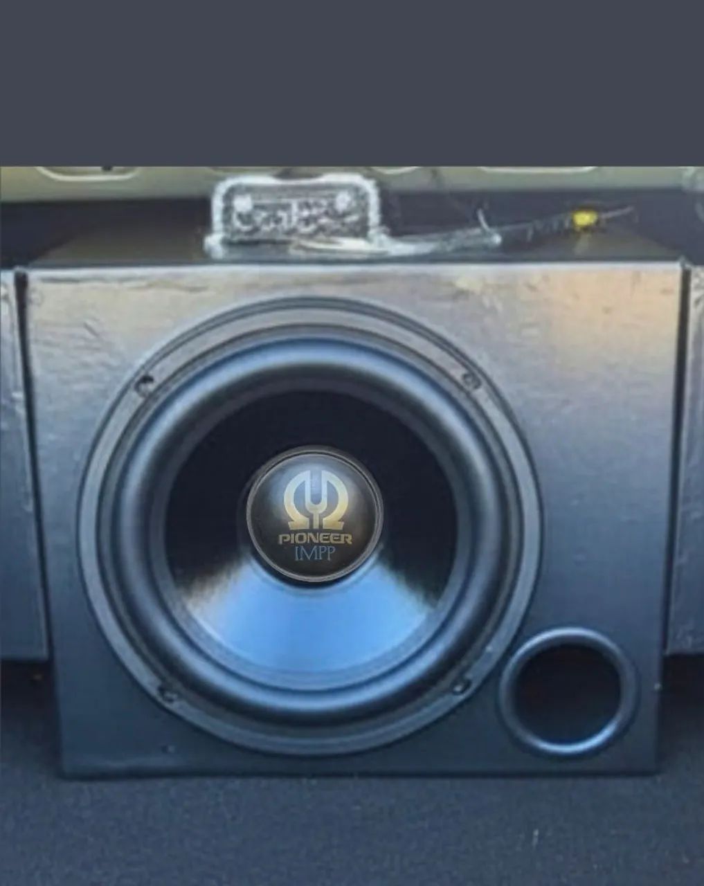 Caixa de som dutada Pioneer com módulo 