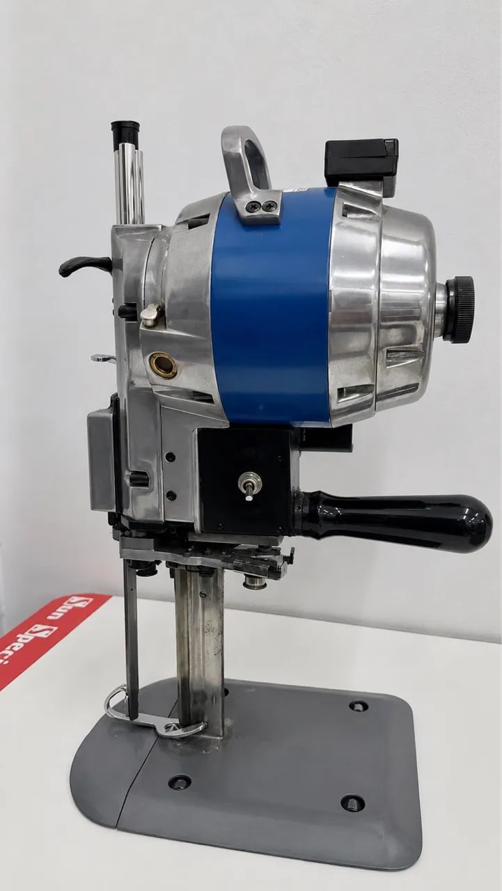 Máquina de corte de tecido 