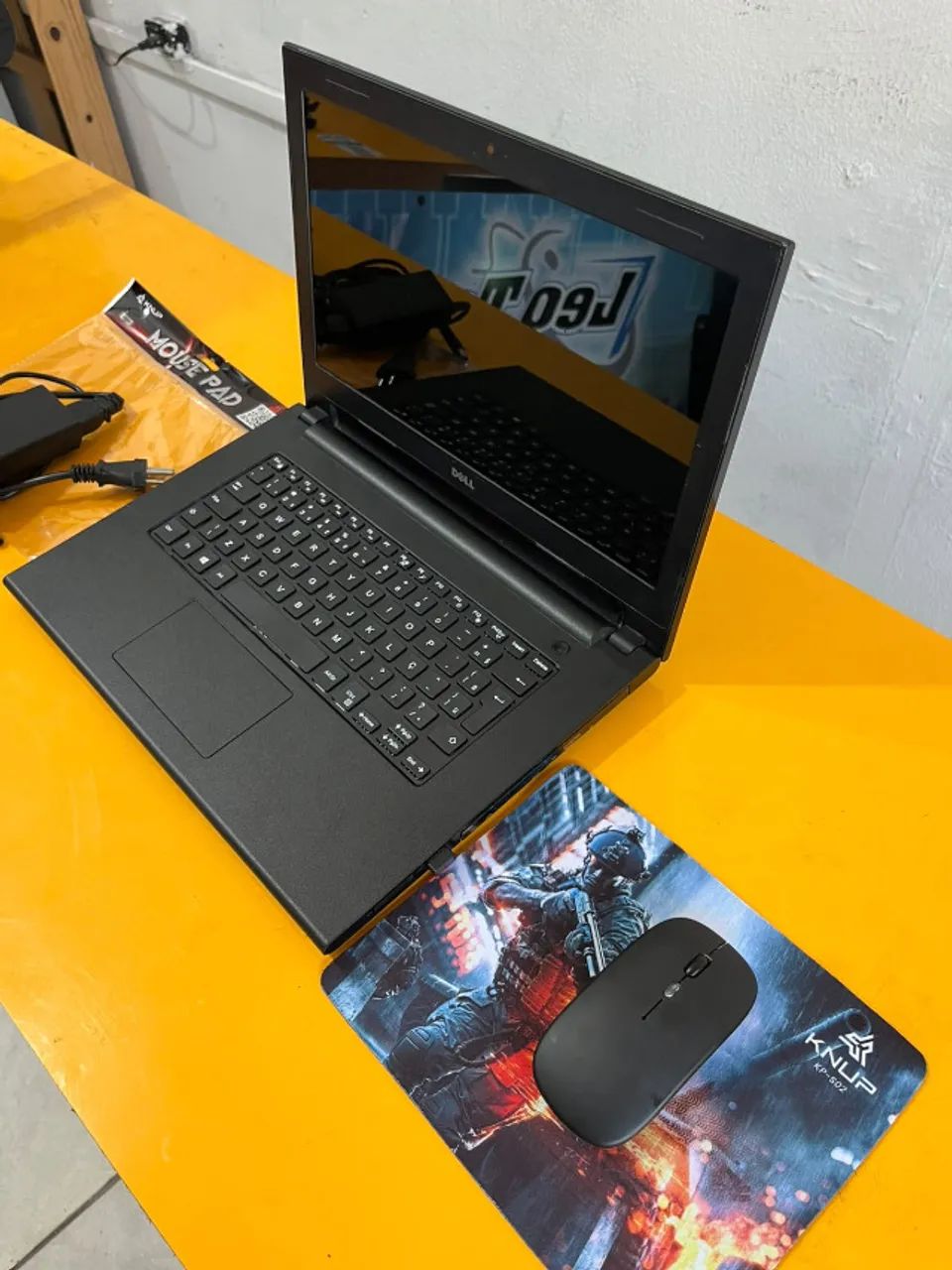 Notebook Dell  Core i5 com 8gb,SSD 120gb e Placa de Video - Foto 5