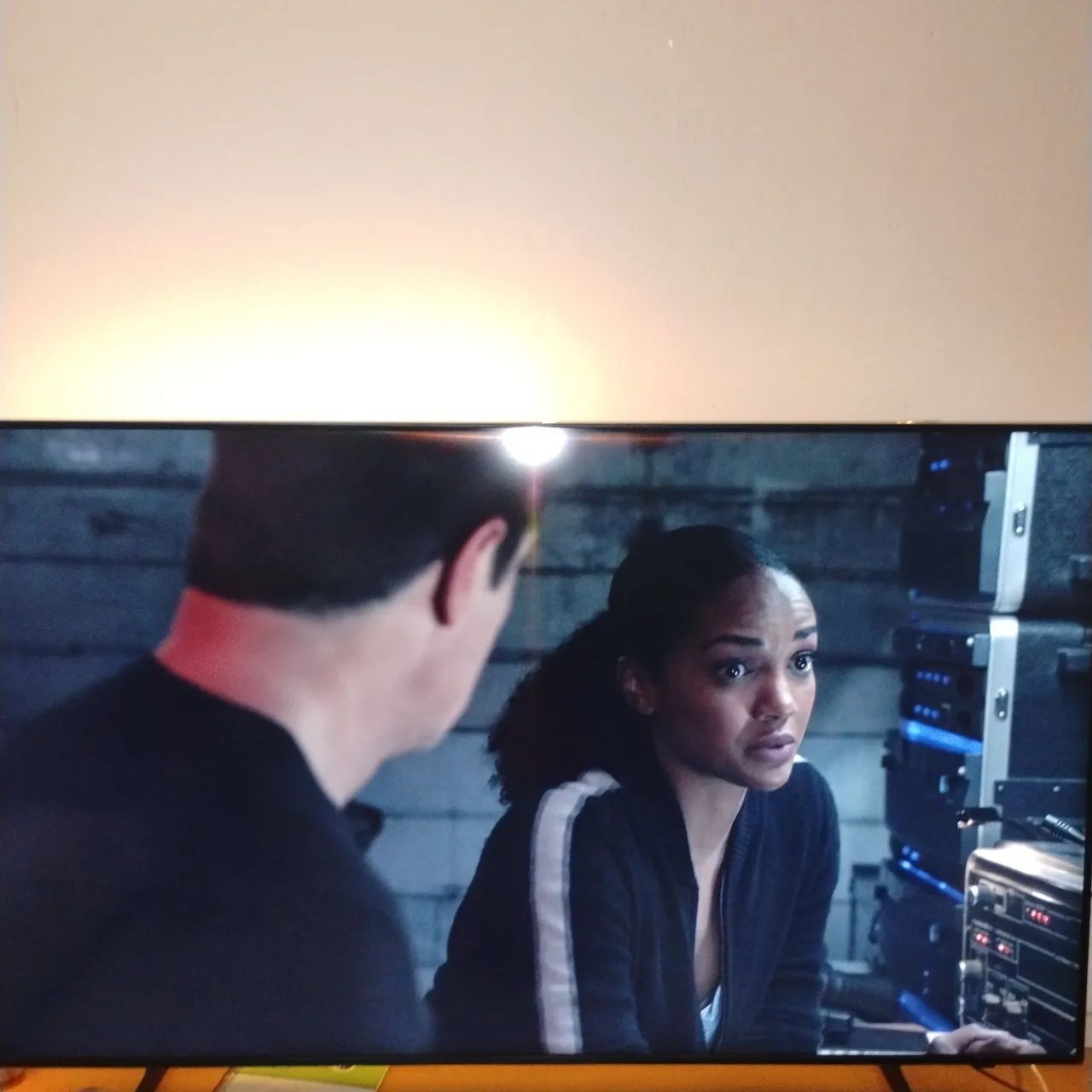 Tv Samsung cristal UHD 65 pouco tempo de uso  - Foto 2