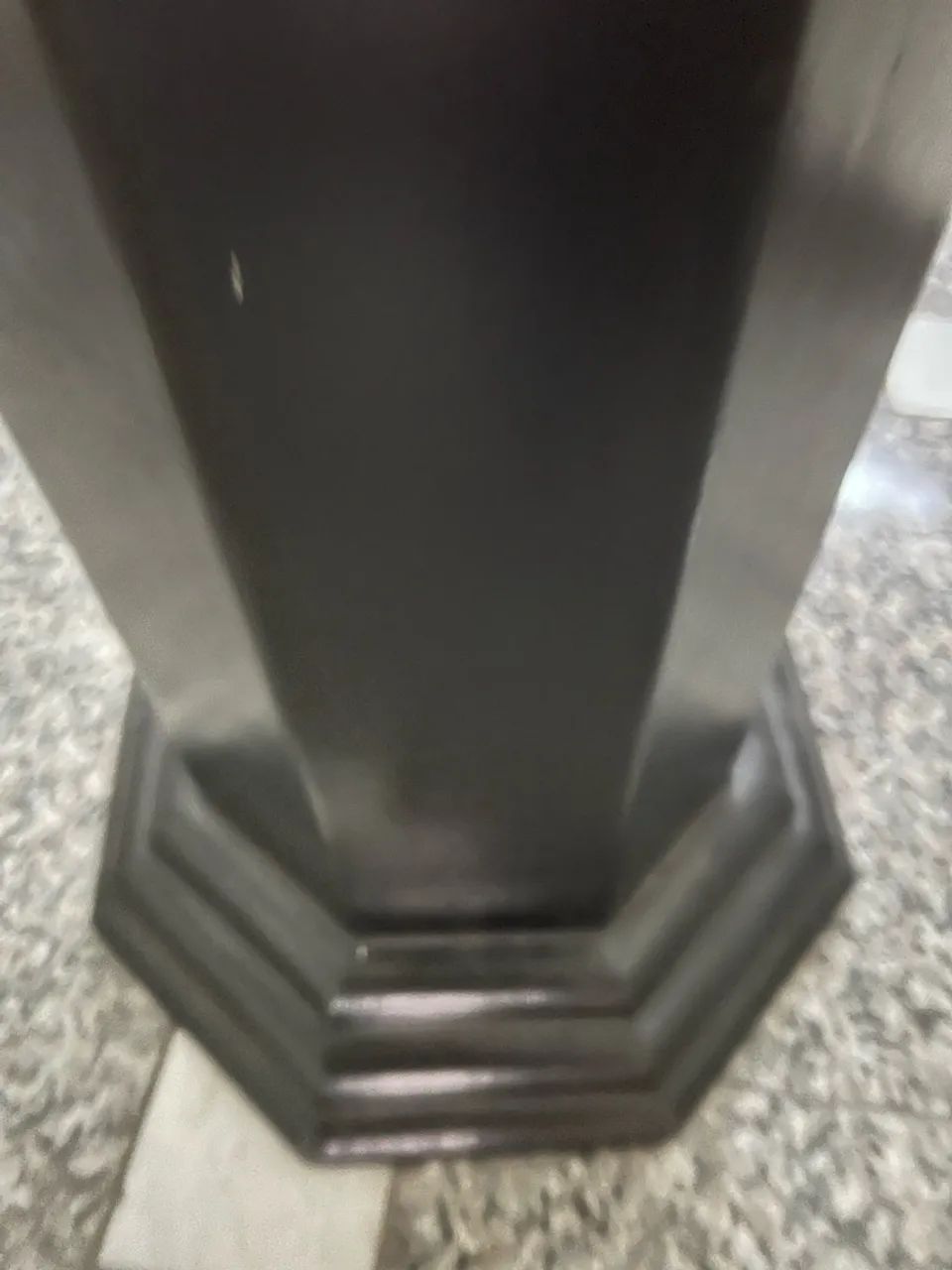 Pedestal de madeira preto - Foto 2