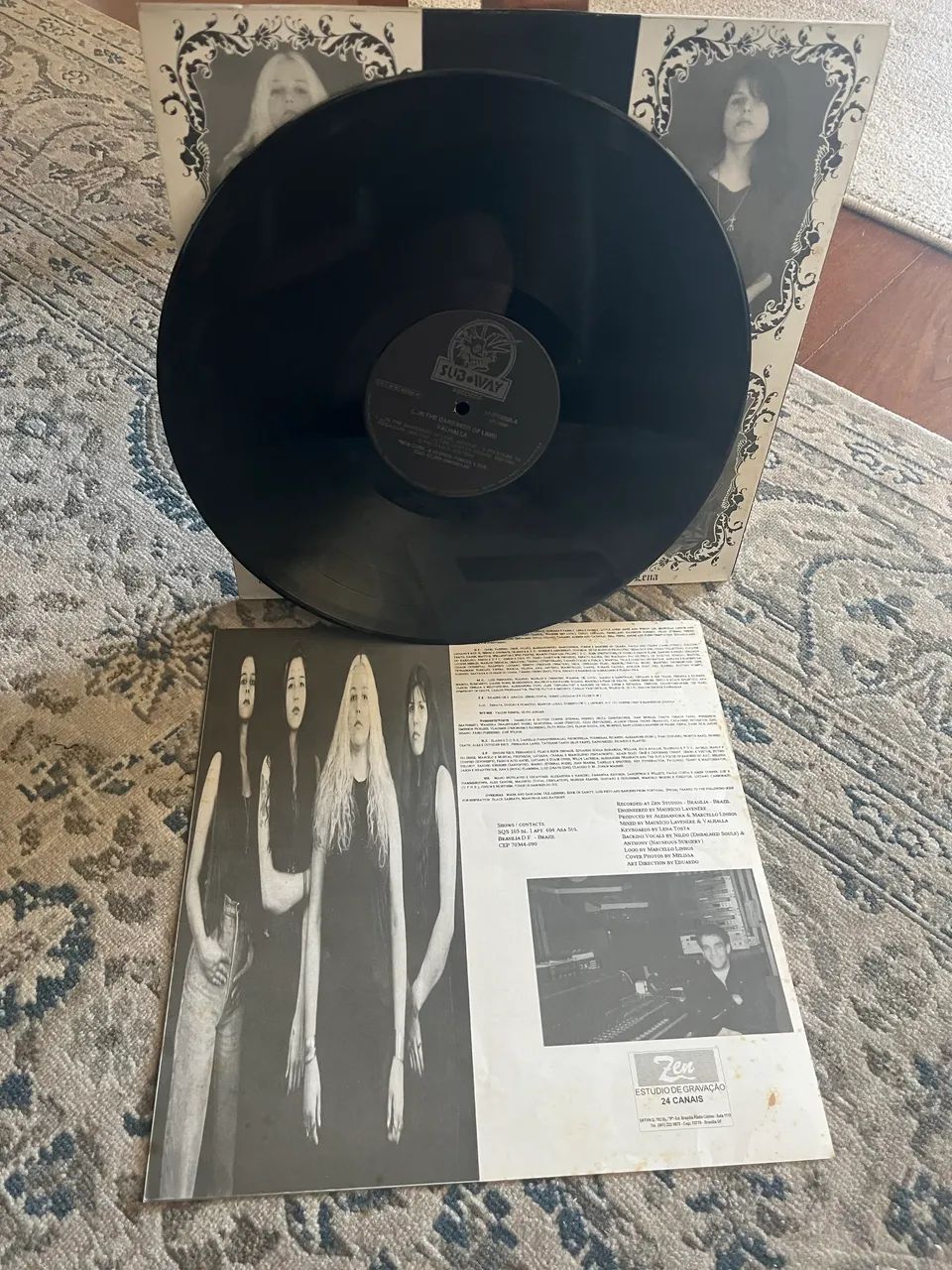 Valhalla Limb of Darkness Lp de época - Foto 2