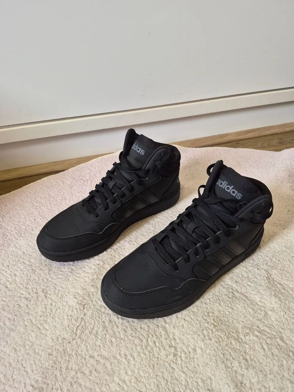 Tênis Adidas Hoops 3.0 Mid