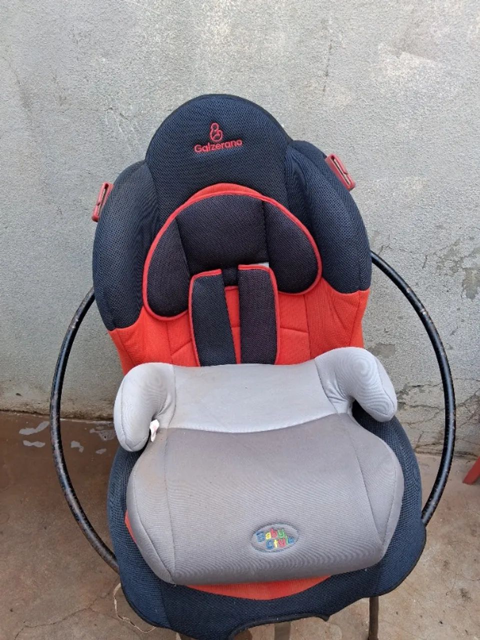 CADEIRINHA DE BEBÊ E ASSENTO