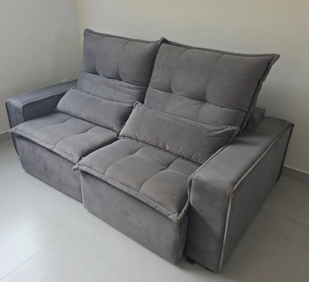 Sofá Cama / Sofá Retrátil e Reclinável Cinza  - Foto 2