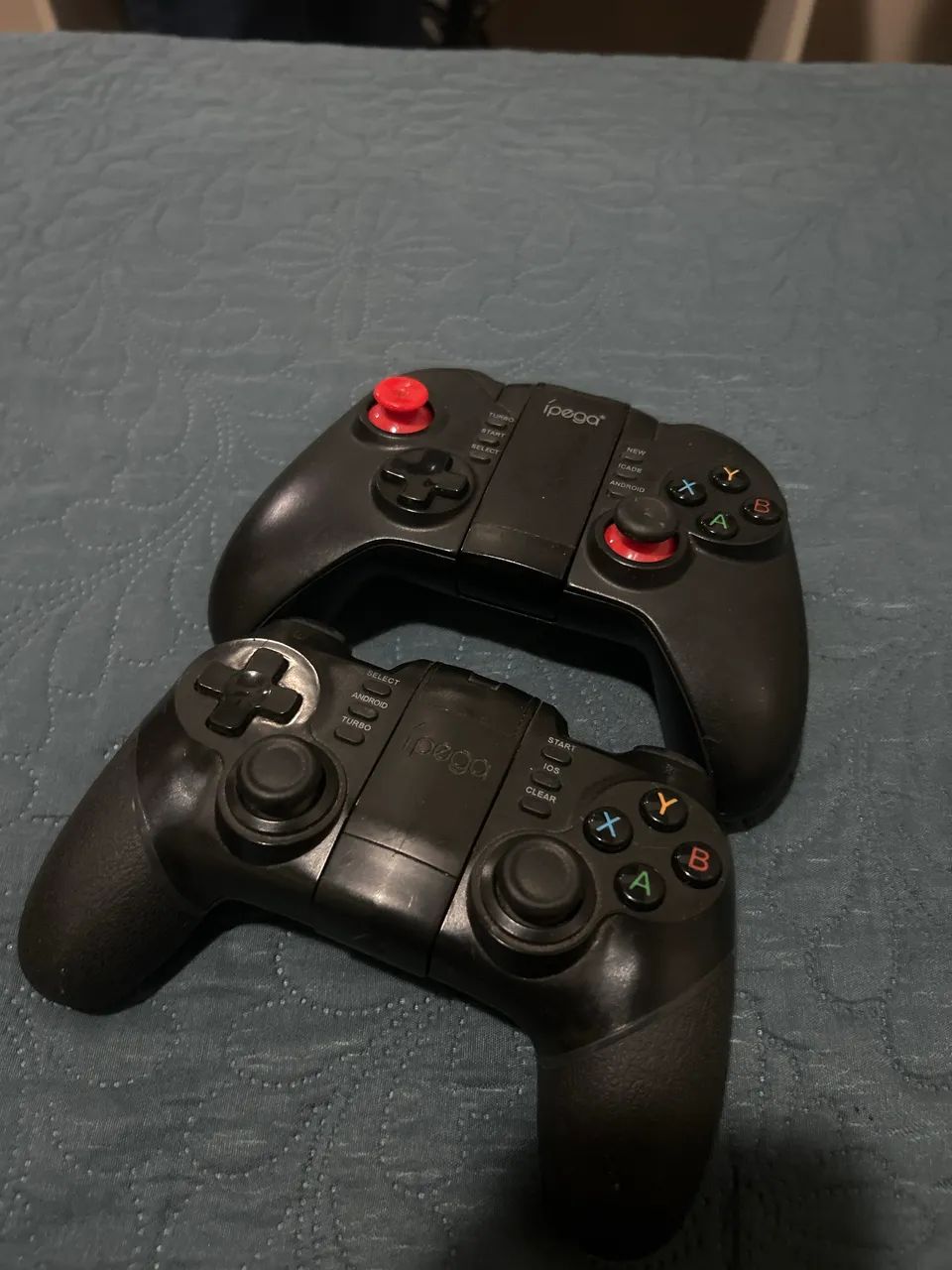 Vendo 2 controles ipega - Foto 2