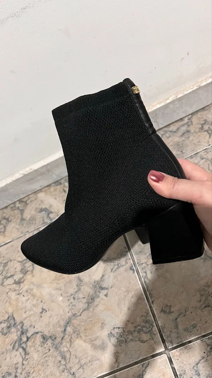 Bota meia preta Constance 