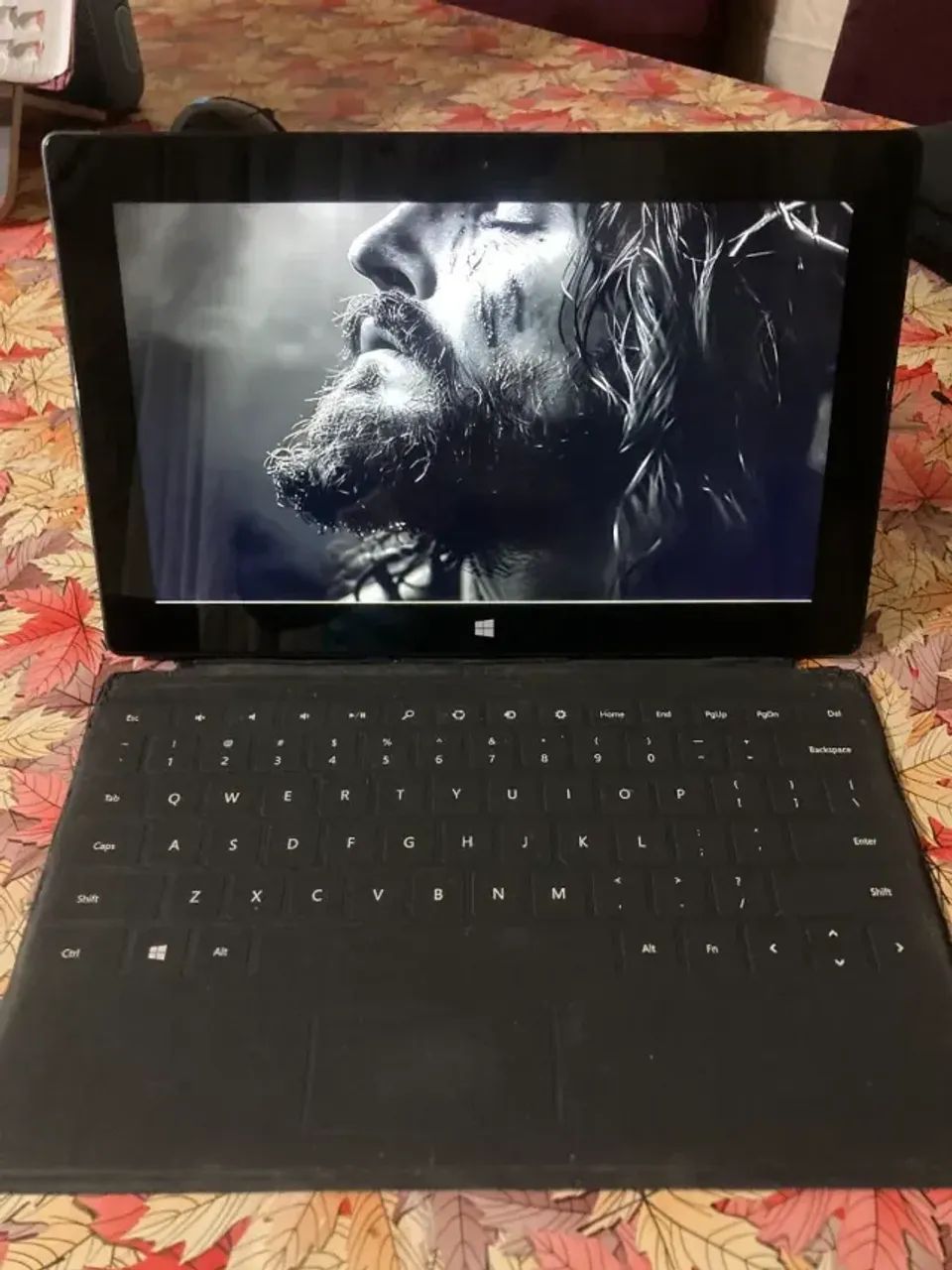 Surface Pro I, 128 gigas, i5, 3a geração, tela touch 11 polegadas, com teclado, mouse e ca
