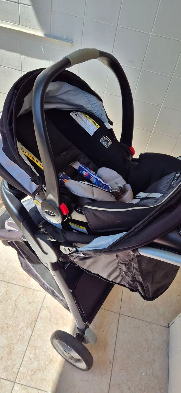 Carrinho Graco Travel System + Bebê conforto+ base Importado - Foto 5