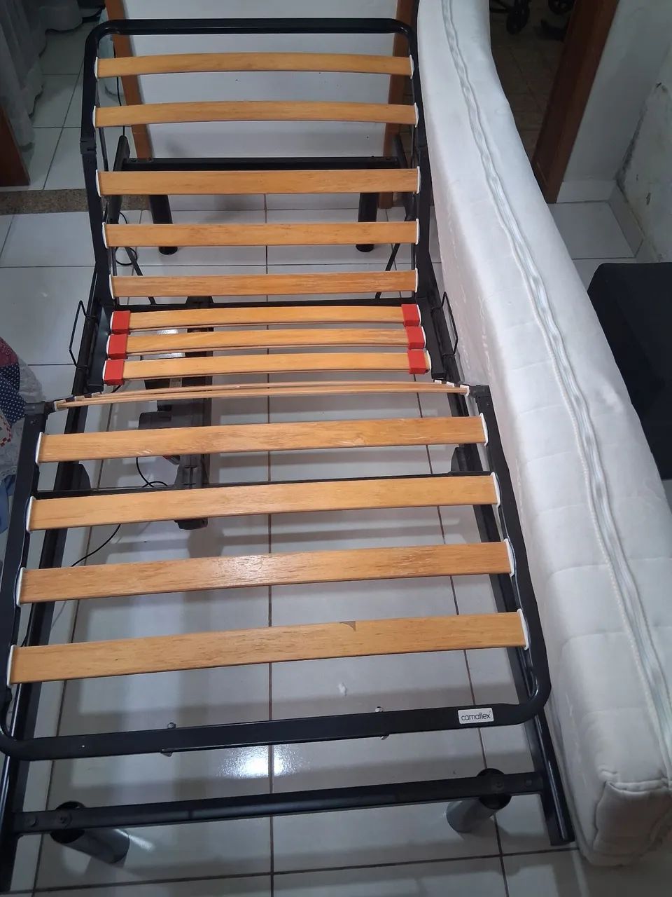 Cadeira de rodas, cama, colchão!!! - Foto 4