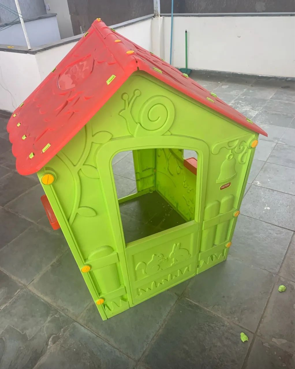 Casinha Infantil de Brinquedo - Resistente e Pronta para Uso - Foto 3