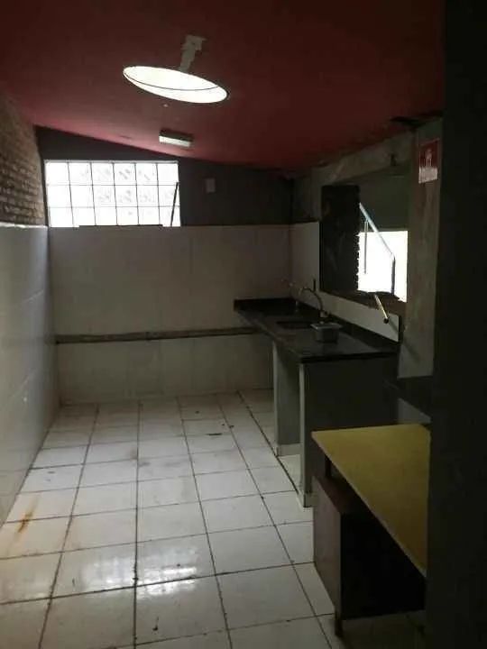 PRÉDIO COMERCIAL EM FRENTE AO CONDOMINIO SAMAMBAIA ! ! - Foto 4