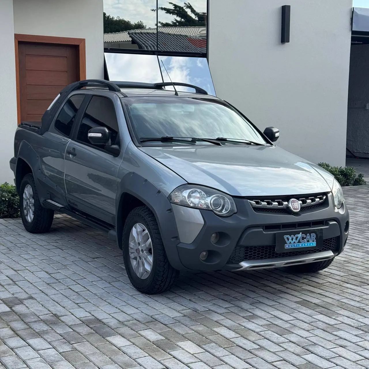 Fiat Strada Adventure1.8/ 1.8 Locker Flex CD 2013 - Foto 3