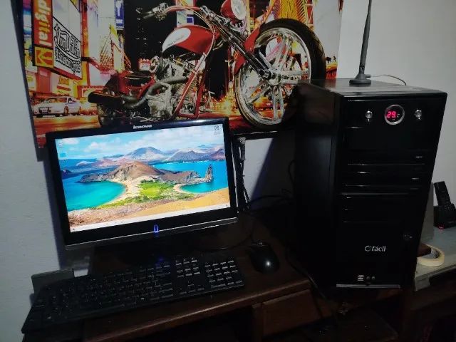 Computador Intel I5, 32 de memória e SSD.