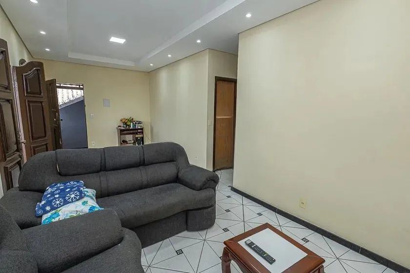Casa à Venda - Heliópolis, 3 Quartos, 230 m2 - Foto 5