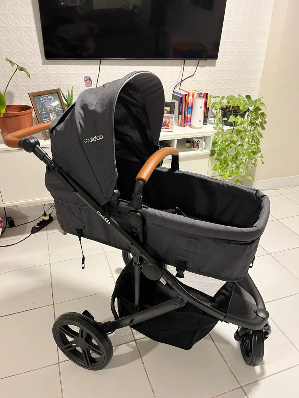 Carrinho de bebê Kiddo Trek 3 com moisés