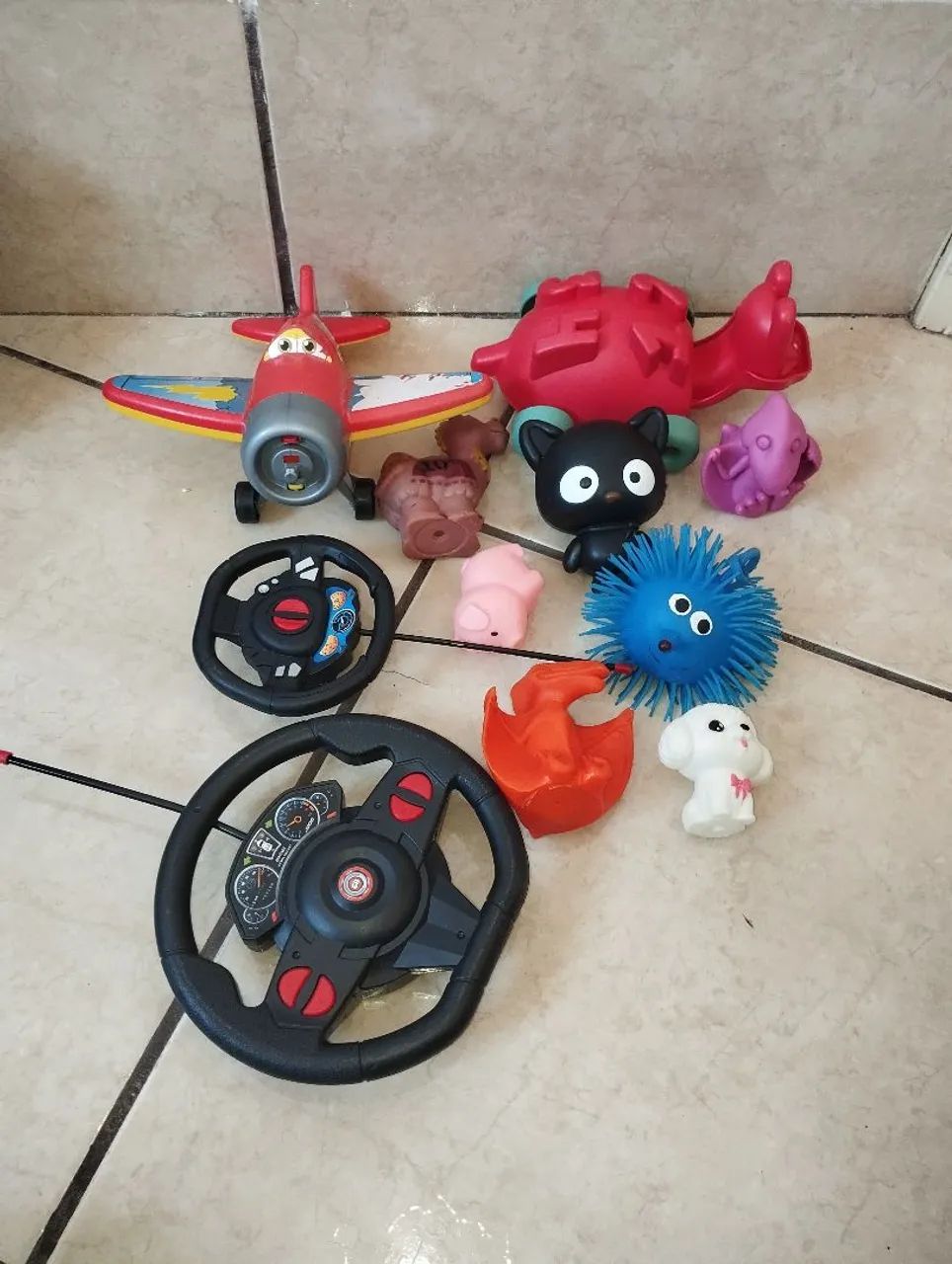 Lote de brinquedos variados infantil  - Foto 4