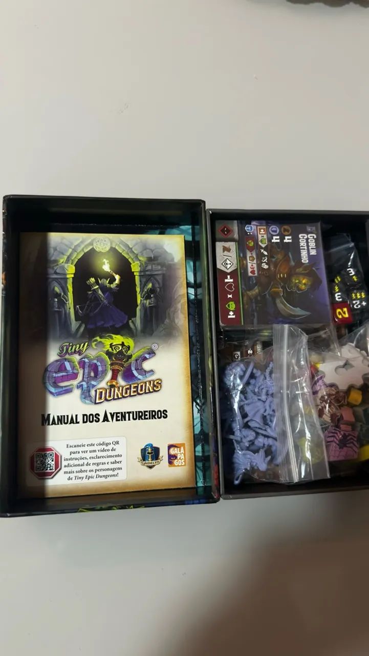 Tiny Epic Dungeons - Jogo de Tabuleiro - Nunca Jogado - Foto 3