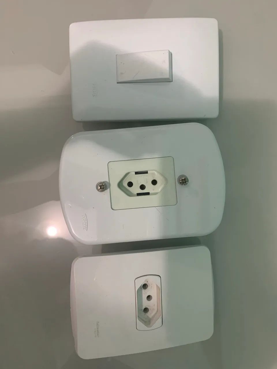 Tomada e interruptor 65137832042625120