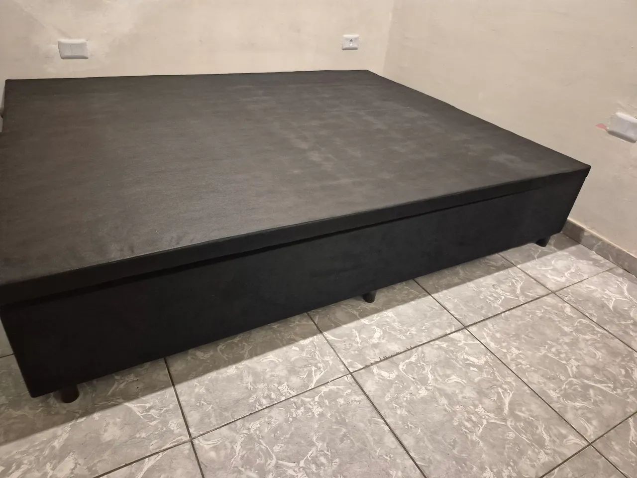 Cama King Size Semi Nova( Base dupla bau) - Foto 4